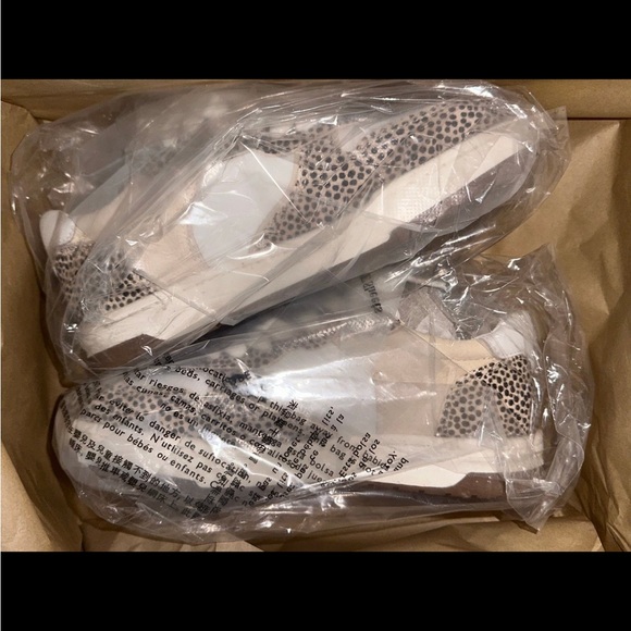 Madewell Court Sneakers in Spotted Calf Hair sz 6 - Picture 5 of 6